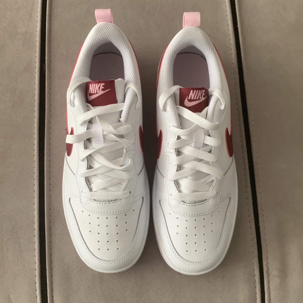Nike Court Borough Low 2 NWOB "White Dark Beetroot " Sneakers size US 5.5Y - Picture 11 of 17